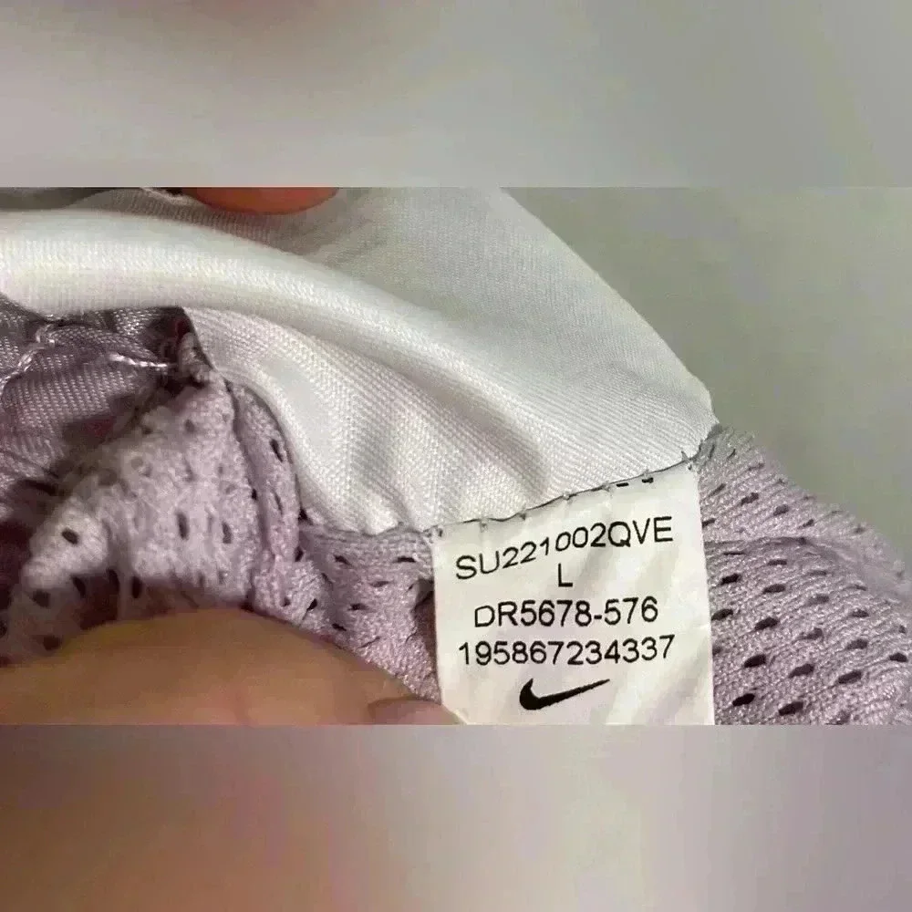 Nike •in excellent